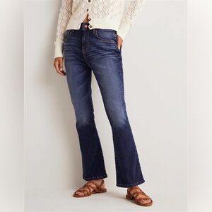 Boden Fitted Cropped Flare Jeans